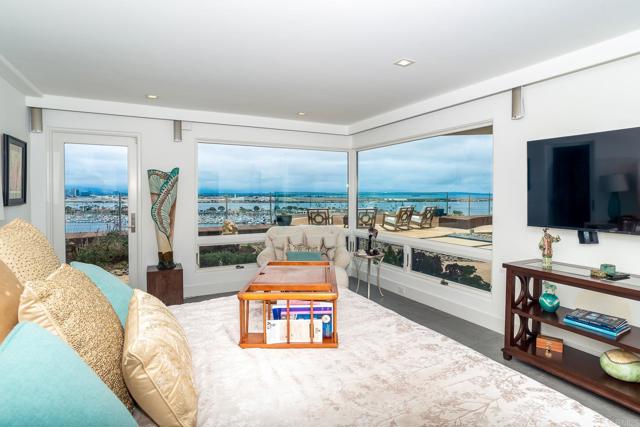 Detail Gallery Image 26 of 41 For 621 San Elijo St, San Diego,  CA 92106 - 4 Beds | 5/2 Baths