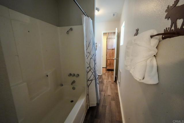 39414 Ruby Lane, Big Bear Lake CA: https://media.crmls.org/mediaz/84764d03-4449-4677-8da5-c63ce7afdb8b.jpg