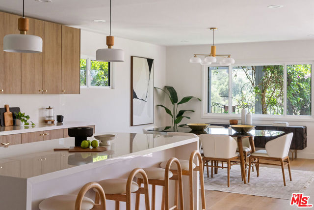 4731 Don Miguel Drive, Los Angeles CA: https://media.crmls.org/mediaz/847652c8-e46d-487c-8d55-463f2d3d1113.jpg