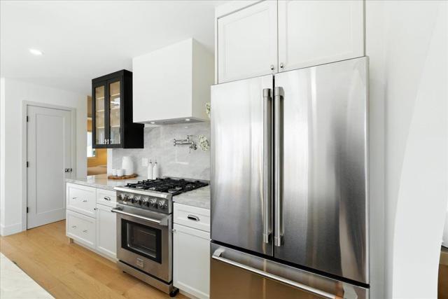 2286 Weston Drive, San Jose CA: https://media.crmls.org/mediaz/84783630-780f-4107-8702-12a828ef7e51.jpg