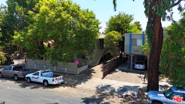 14310 Tiara Street photo 6