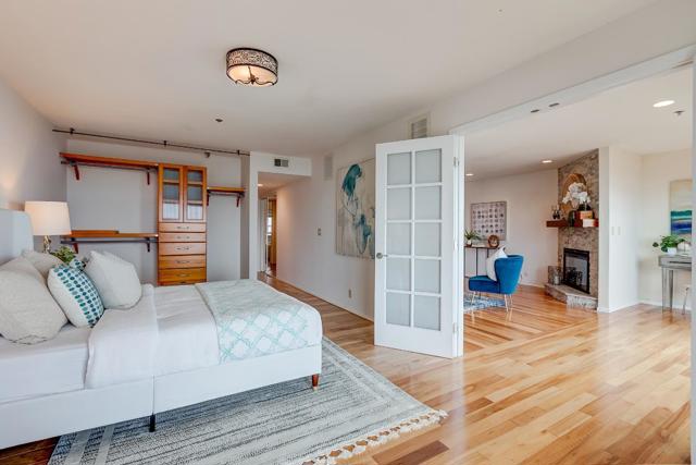 933 Shoreline Drive, Alameda CA: https://media.crmls.org/mediaz/8478e453-7ba6-439b-8c68-93640196bb72.jpg