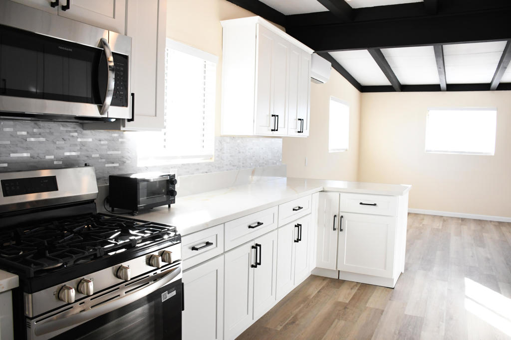 61576 Aberdeen Drive