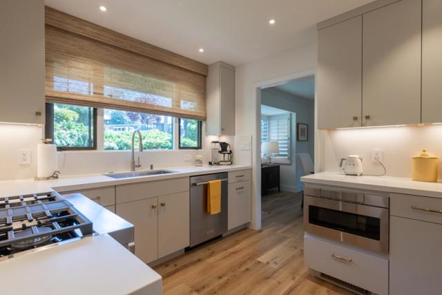 275 Del Mesa Carmel, Carmel CA: https://media.crmls.org/mediaz/847ac418-68dc-41d2-8647-e6c08a3f6736.jpg