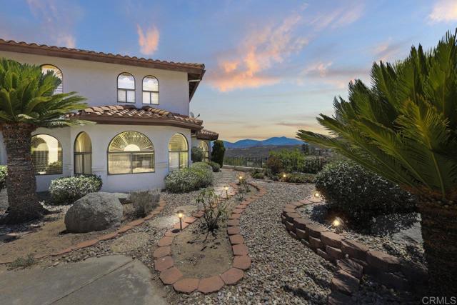 Detail Gallery Image 2 of 62 For 23742 Calistoga Pl, Ramona,  CA 92065 - 4 Beds | 3/1 Baths