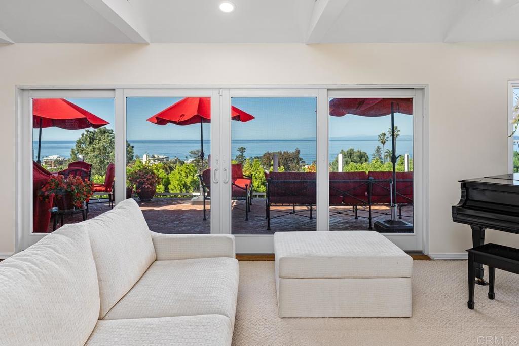 1420 La Jolla Knoll - photo 5