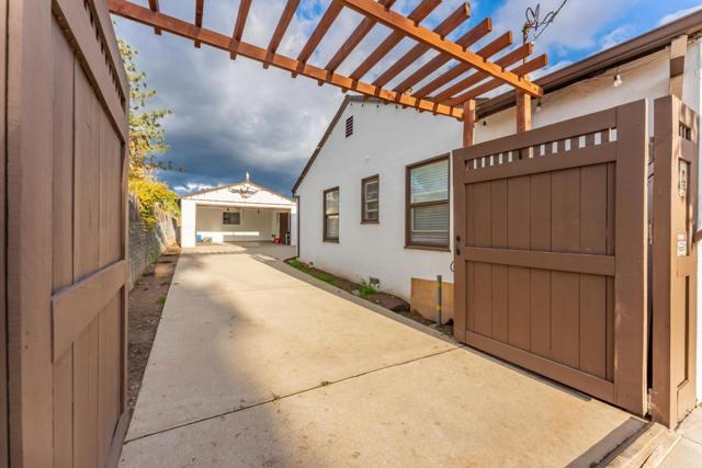 314 Lyndale Avenue, San Jose CA: https://media.crmls.org/mediaz/847c2666-2301-4216-8f4d-c0647f6bd5ce.jpg