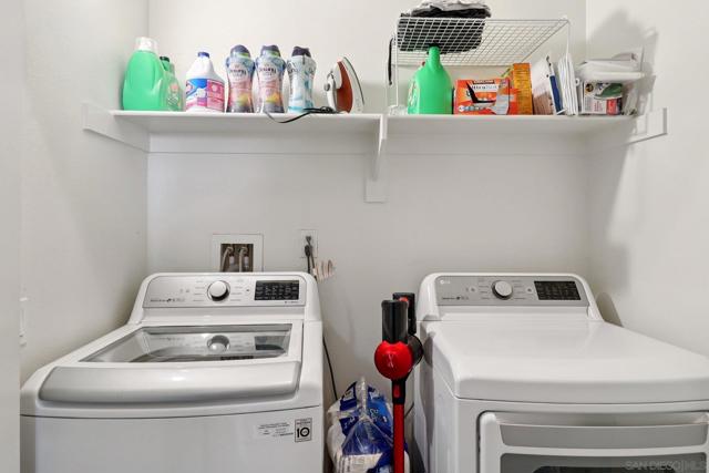 1709 Santa Carolina, Chula Vista CA: https://media.crmls.org/mediaz/847c6cb7-b85a-41fc-9f97-919aae57ae29.jpg