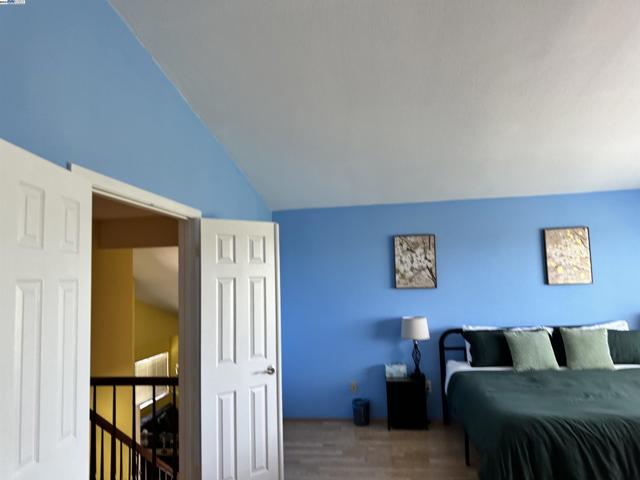 Image 25 of 38 For 293 Saybrook Way