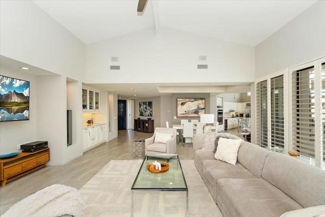 75765 Osage Trail, Indian Wells CA: https://media.crmls.org/mediaz/847cf58e-cec5-4c16-8dae-2ca99786d9cc.jpg
