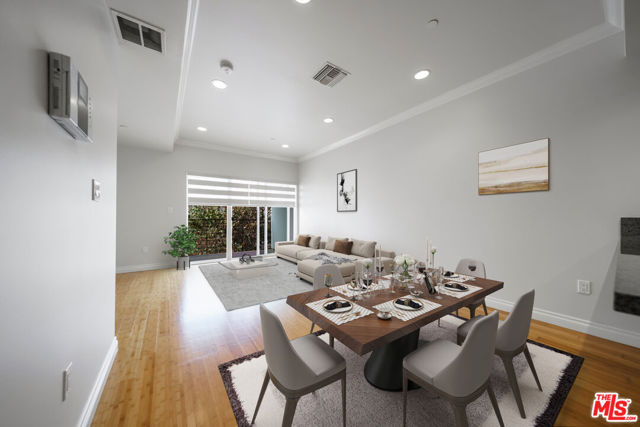 3061 W 12th Place, Los Angeles CA: https://media.crmls.org/mediaz/847dd218-6ce6-4071-beed-40b171c6f75d.jpg