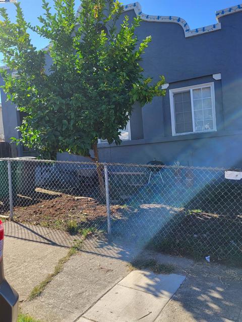 Image 1 of 20 For 2137 27th Ave