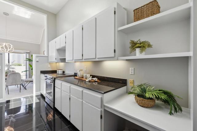 644 Portofino Lane, Foster City CA: https://media.crmls.org/mediaz/847e616b-b4a8-4127-a7d5-8070fd136efb.jpg