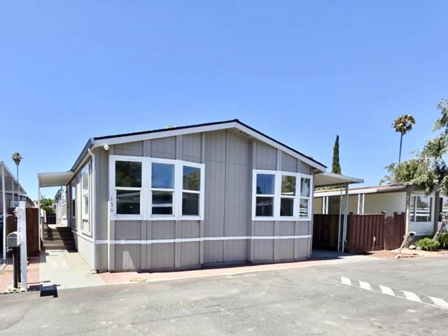 3637 Snell Avenue, San Jose CA: https://media.crmls.org/mediaz/847eca5e-9a9c-42c8-a457-43559fb202ad.jpg
