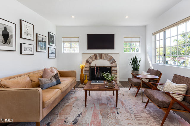 Detail Gallery Image 7 of 44 For 3600 Buena Vista Ave, Glendale,  CA 91208 - 3 Beds | 2/1 Baths