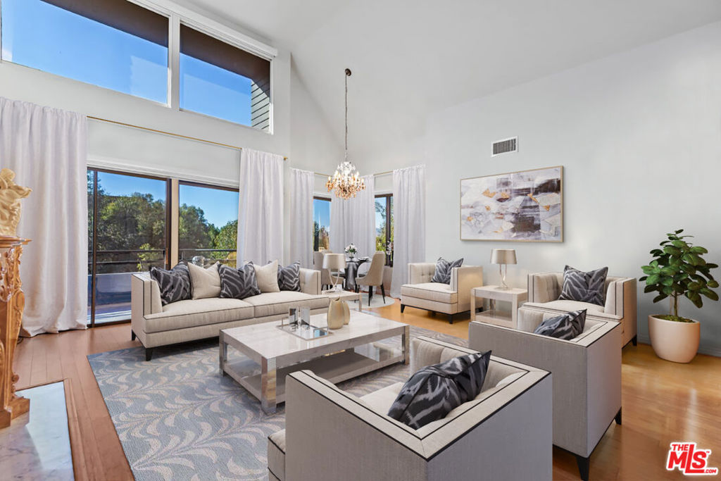 4792 Park Encino Lane 301, Encino, CA 91436