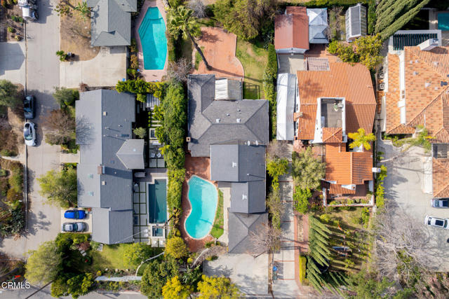 4917 Angeles Crest Highway, La Canada Flintridge CA: https://media.crmls.org/mediaz/847ff15d-f51d-4869-a14a-d83f4e615a81.jpg