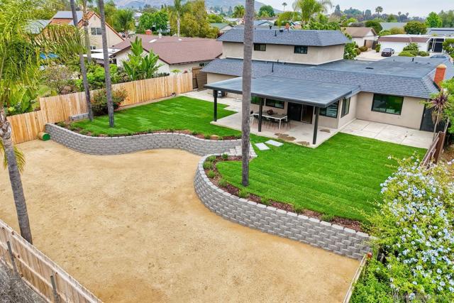 6630 Park Ridge Blvd, San Diego CA: https://media.crmls.org/mediaz/8480bb14-727e-4c5f-a22b-91d667350bc3.jpg
