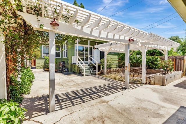 7449 Church Street, Gilroy CA: https://media.crmls.org/mediaz/84812fc5-7ecc-47e5-82ea-812f95b55c26.jpg