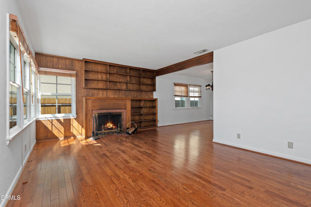 Detail Gallery Image 6 of 35 For 4920 Nagle Ave, Sherman Oaks,  CA 91423 - 3 Beds | 2 Baths