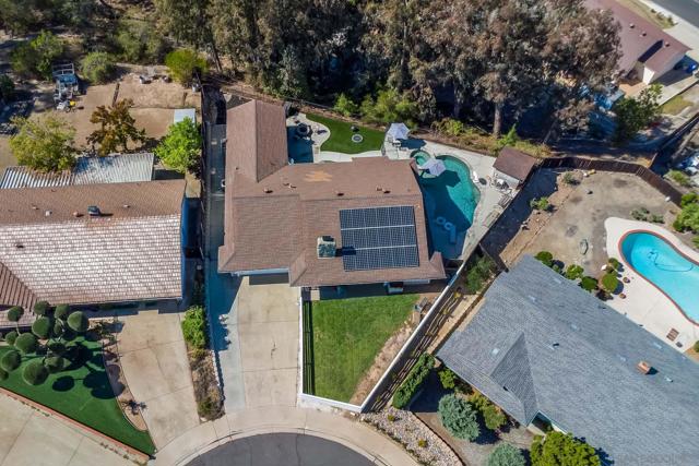 13306 Tawanka Dr, Poway CA: https://media.crmls.org/mediaz/8481ba18-e1b0-4d8d-b7e9-71e7ac4847ba.jpg