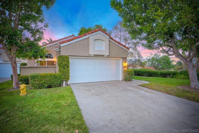 15638 Royal Crown Row, San Diego CA: https://media.crmls.org/mediaz/8482925e-ded4-4637-9d95-6ffec2ea9922.jpg