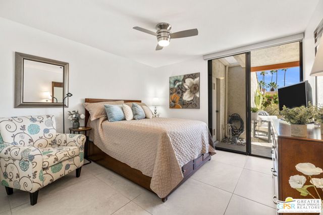 1095 S La Verne Way, Palm Springs CA: https://media.crmls.org/mediaz/84830ff3-97af-4aab-9c73-d40b40e03940.jpg