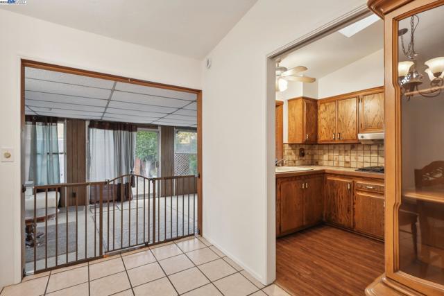 Image 16 of 38 For 859 Mcdowell Blvd