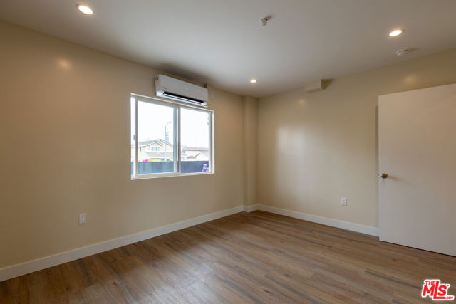 2656 W Carson Street, Torrance CA: https://media.crmls.org/mediaz/8483d1c3-50fb-4f83-8f8c-b218f7cc079f.jpg