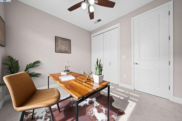 5223 S Esprit Loop, Dublin CA: https://media.crmls.org/mediaz/84840d9c-79f4-4b79-81a4-2bedf42d02c2.jpg