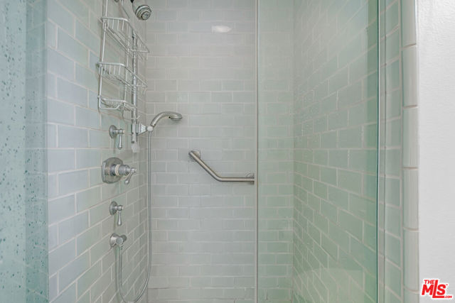 502 San Vicente Boulevard, Santa Monica CA: https://media.crmls.org/mediaz/84850ce0-fbd3-4f8a-bcfa-fc437ab0a151.jpg
