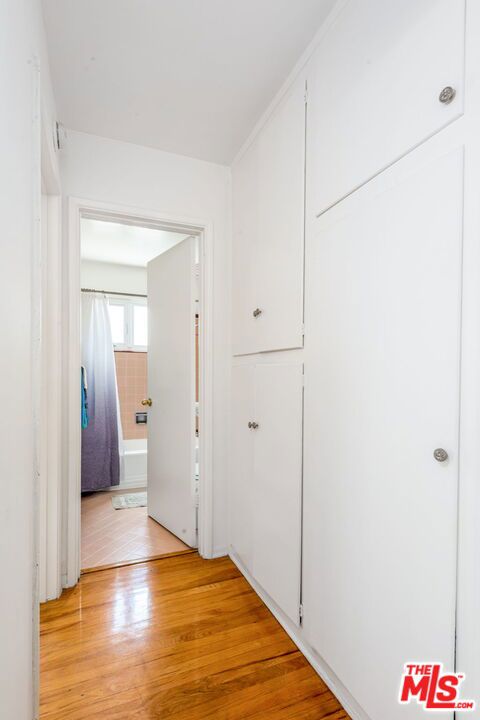 Image 22 of 25 For 1477 Havenhurst Drive