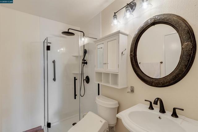 171 Nantucket Ln, Vallejo CA: https://media.crmls.org/mediaz/8485ffab-be44-45f1-ad72-8958c26b08e7.jpg