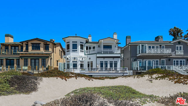 30718 Pacific Coast Highway, Malibu CA: https://media.crmls.org/mediaz/8486bc7e-c756-4867-881e-33a69769faaa.jpg