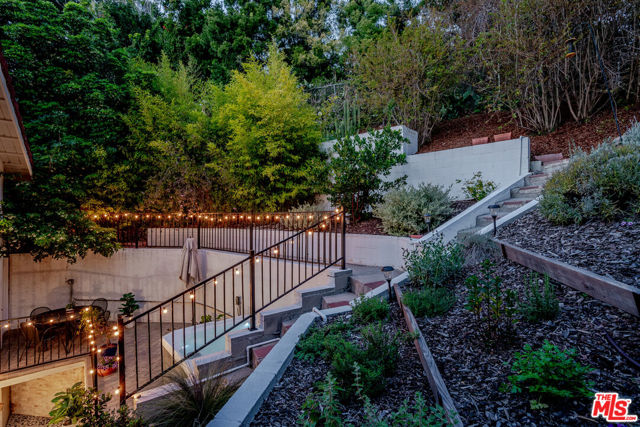 3850 Udell Court, Los Angeles CA: https://media.crmls.org/mediaz/8486ef99-461a-4980-8e0d-d98adea38f34.jpg