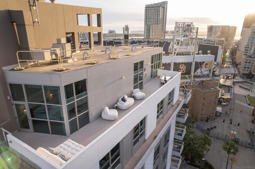 253 10th Ave - photo 11