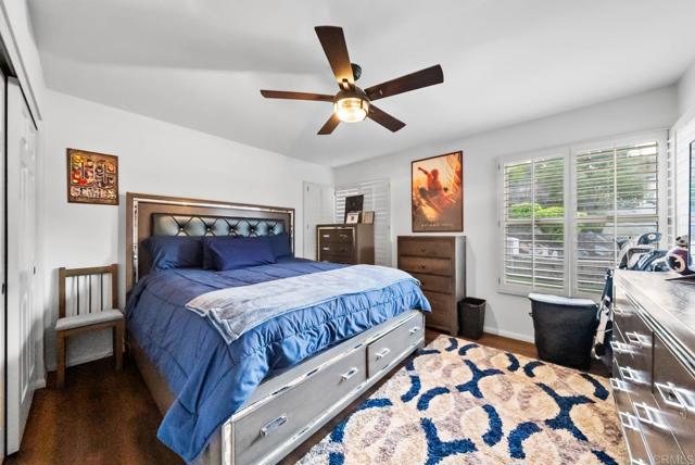 15425 Vista Vicente Dr, San Diego CA: https://media.crmls.org/mediaz/84881dd1-07e7-46c3-8741-36539655ee94.jpg