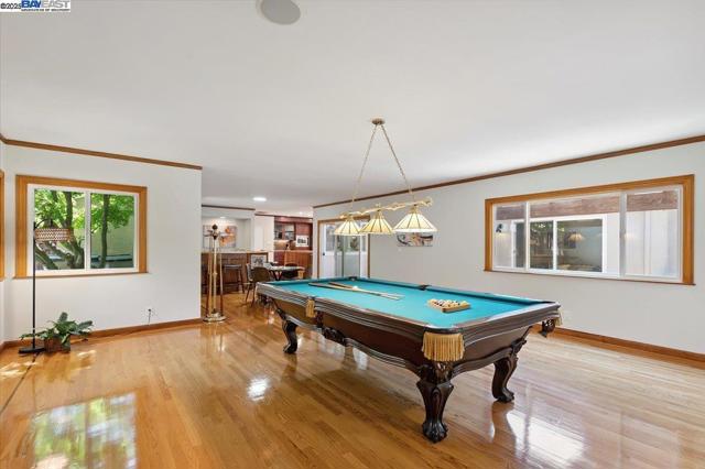 3284 Omega Cir, Pleasanton CA: https://media.crmls.org/mediaz/84889b4c-4580-4132-849a-336eed8076e2.jpg