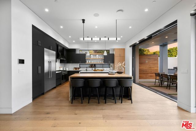 14812 Morrison Street, Sherman Oaks CA: https://media.crmls.org/mediaz/8488c408-fb6d-4a80-bfaf-956c85fe608f.jpg