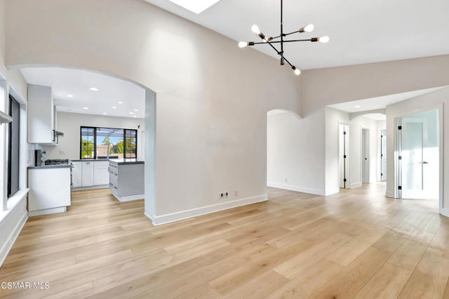 3118 Big Sky Drive, Thousand Oaks CA: https://media.crmls.org/mediaz/848a9ed7-8e4a-49d1-96d8-a7496273a1c1.jpg