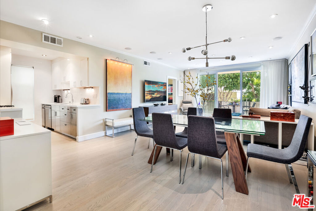874 Hammond Street #6