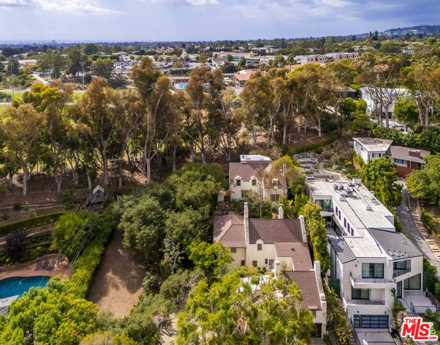 Drew Fenton | 271 Beloit Avenue Los Angeles CA | MLS: 7455926