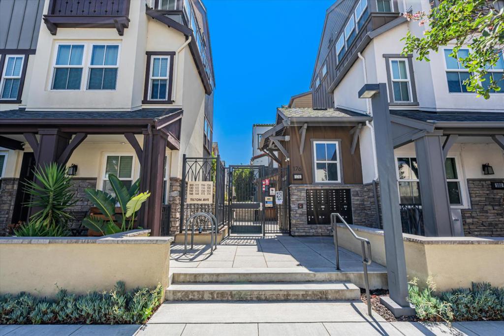 166 Tilton Avenue