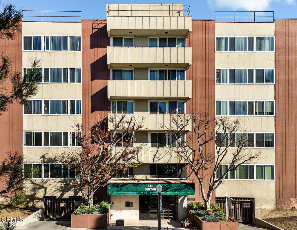 540 Kelton Avenue #201
