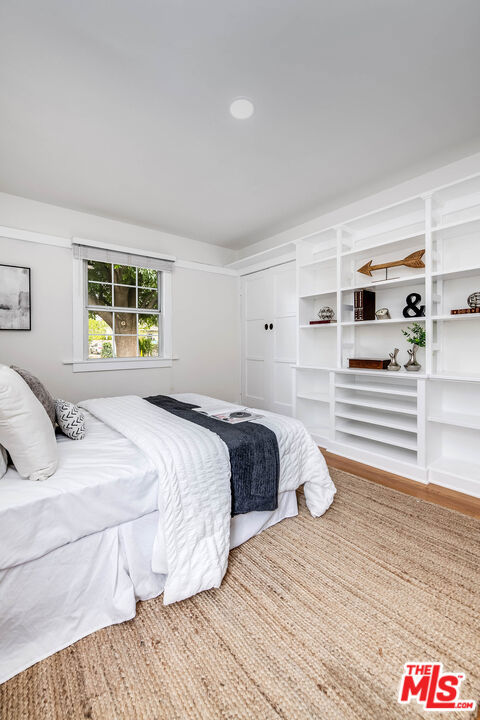 5728 Columbus Avenue Avenue, Sherman Oaks CA: https://media.crmls.org/mediaz/848c9d80-828d-4228-bb85-7892825f0c61.jpg