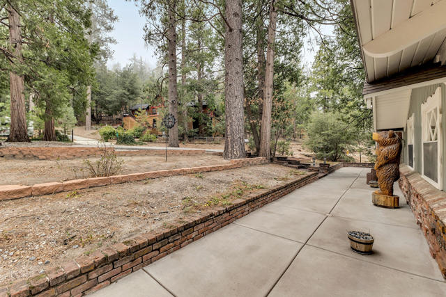 54640 Marian View Drive, Idyllwild CA: https://media.crmls.org/mediaz/848d0253-0e4d-4529-af18-f45673d125a0.jpg