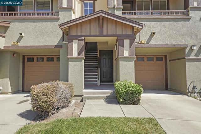 Image 2 of 35 For 2575 Edgewater Drive