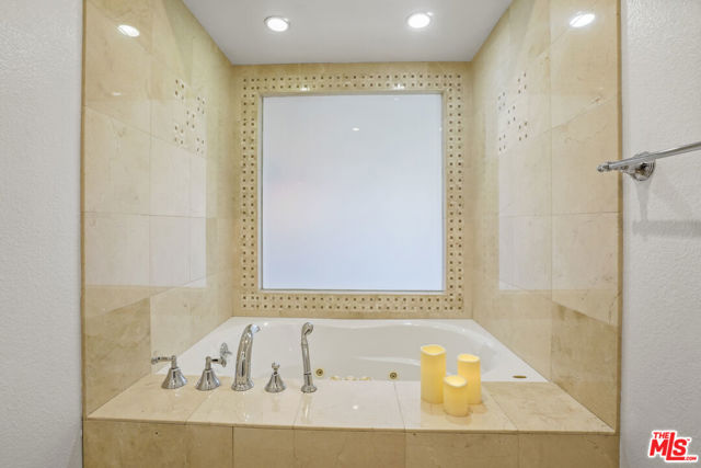801 Ocean Avenue, Santa Monica CA: https://media.crmls.org/mediaz/848de6e2-dd47-482f-8c90-c13e39b4d6a3.jpg