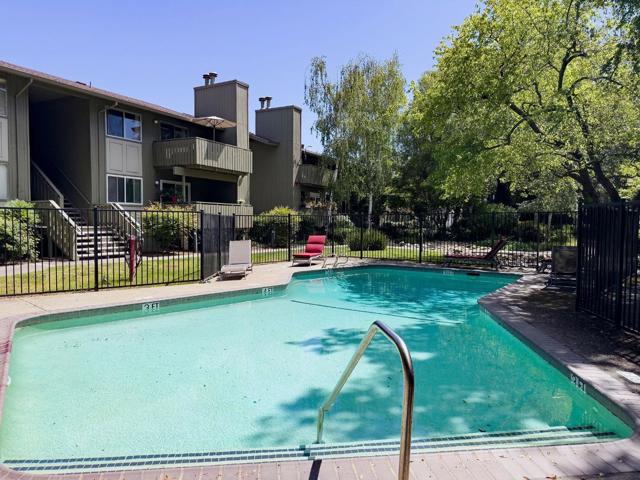 50 E Middlefield Road, Mountain View CA: https://media.crmls.org/mediaz/848e6e1b-e094-4198-99a2-cc9d3e6b3a5d.jpg