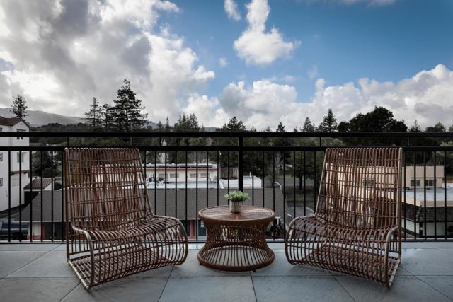 389 First Street, Los Altos CA: https://media.crmls.org/mediaz/848efa22-38a6-4448-b684-48c2a16baecc.jpg